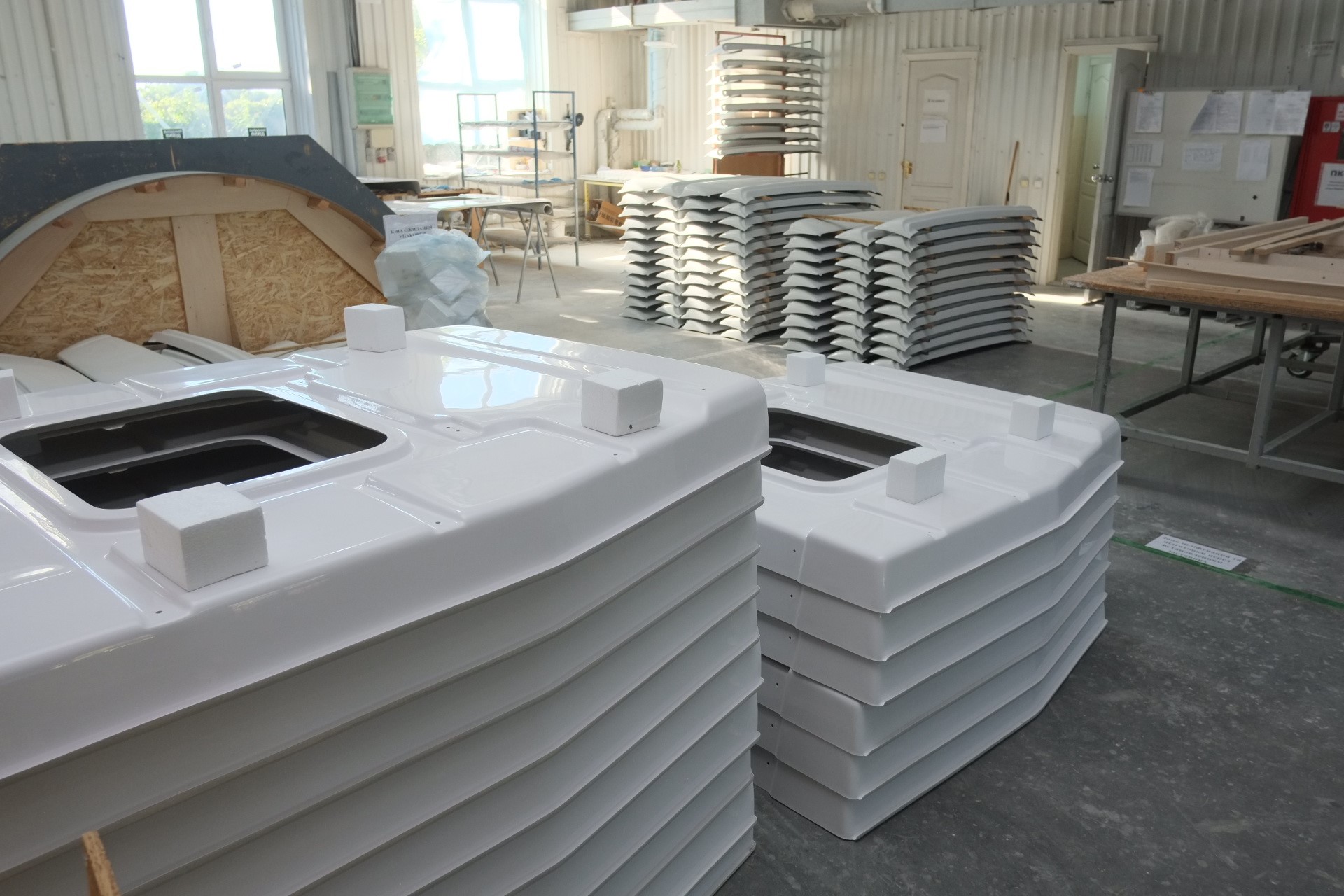 Serienfertigung glasfaserverstärkter Bauteile bei IBT GmbH
